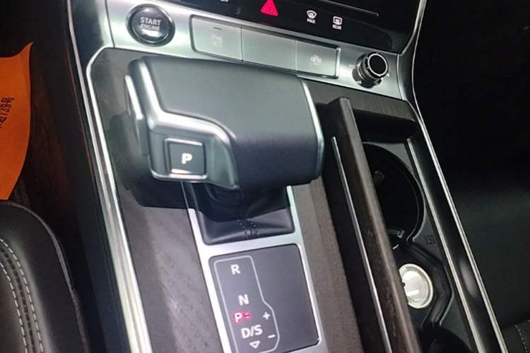 Used Audi A6L 2023 45 TFSI quattro Prestige Elegant Edition Gear Lever