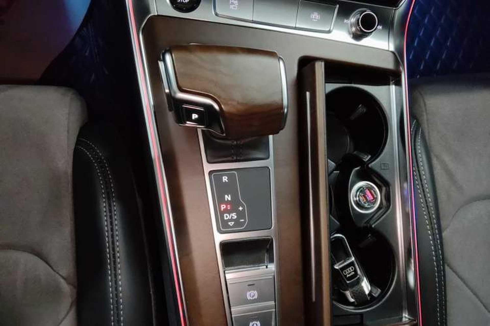 Used Audi A6L 2023 Revised 45 TFSI Prestige Dynamic Edition Gear Lever