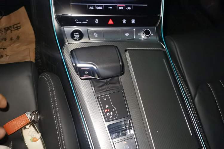 Used Audi A6L 2023 Revised 45 TFSI Prestige Elegant Edition Gear Lever
