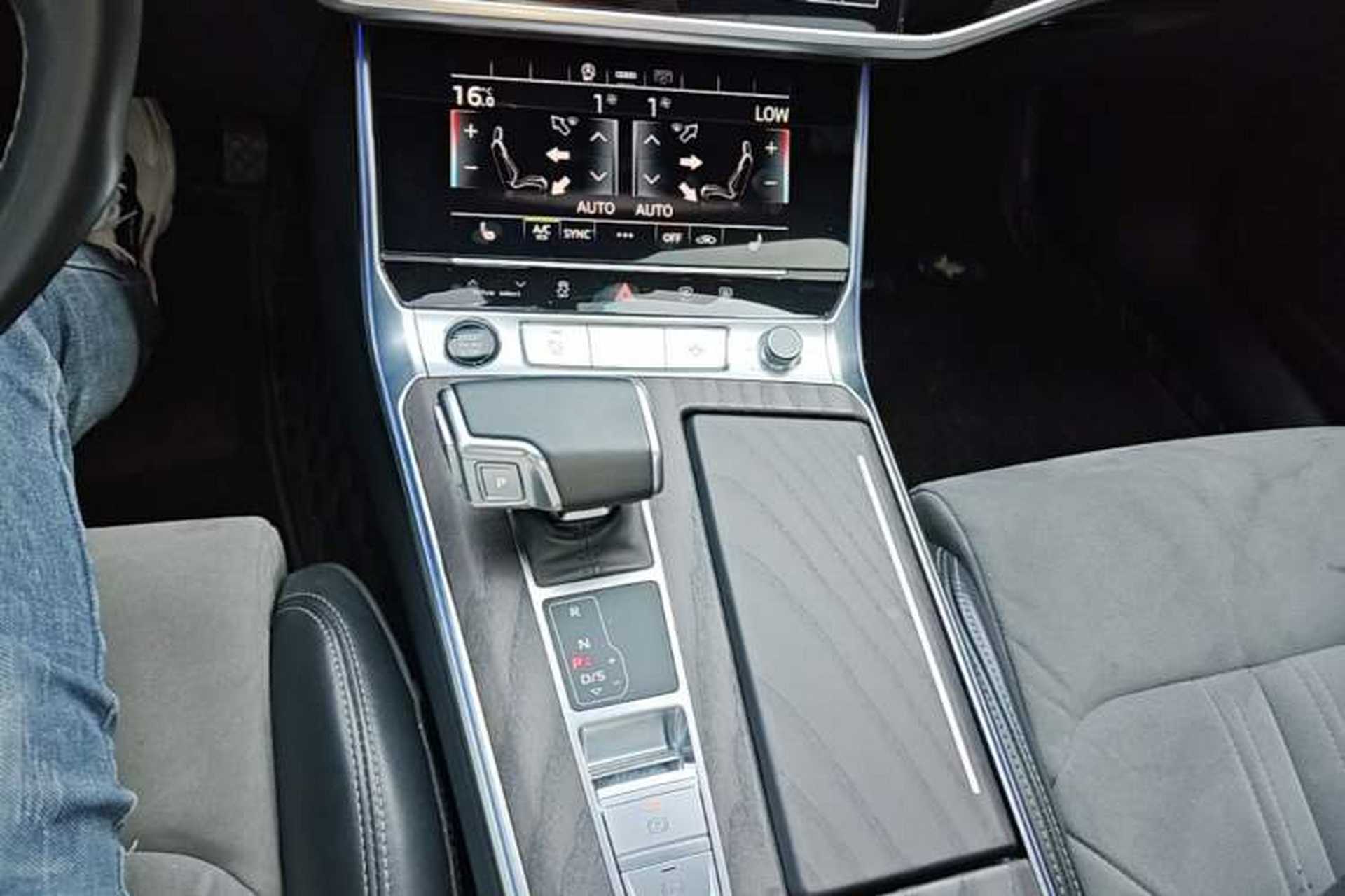 Used Audi A6L 2023 Revised Edition 45 TFSI quattro Prestige Dynamic Version Gear Lever