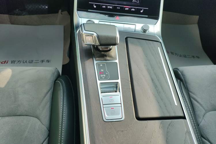 Used Audi A6L 2023 Revised Edition 45 TFSI quattro Prestige Dynamic Version Gear Lever