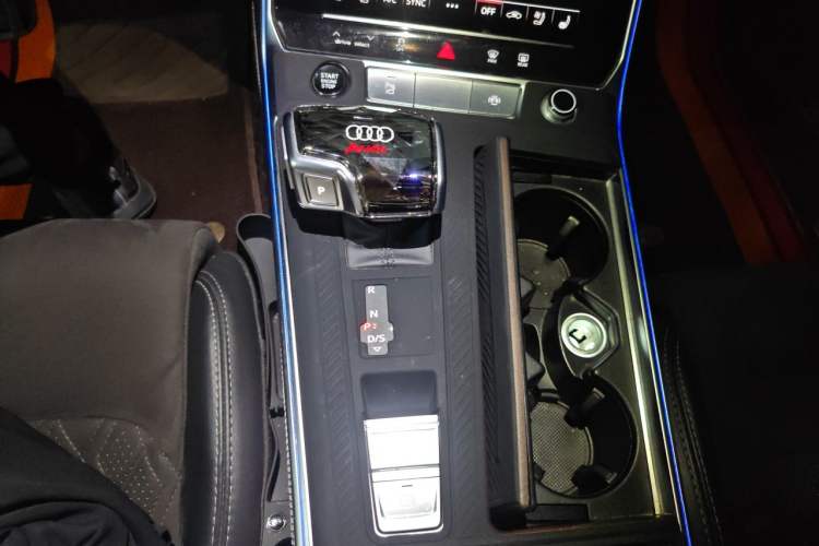 Used Audi A6L 2023 55 TFSI quattro Prestige Dynamic Edition Gear Lever
