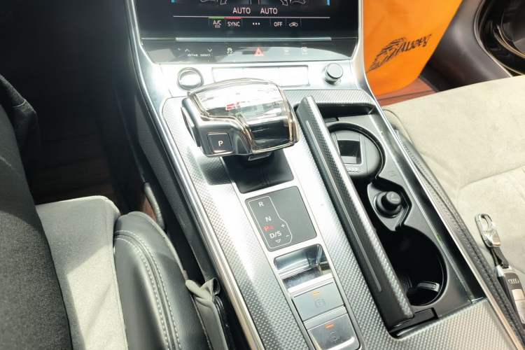 Used Audi A6L 2023 Revised 45 TFSI Prestige Dynamic Edition Gear Lever