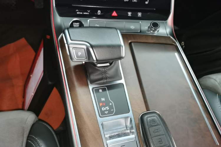 Used Audi A6L 2023 45 TFSI quattro Prestige Dynamic Edition Gear Lever