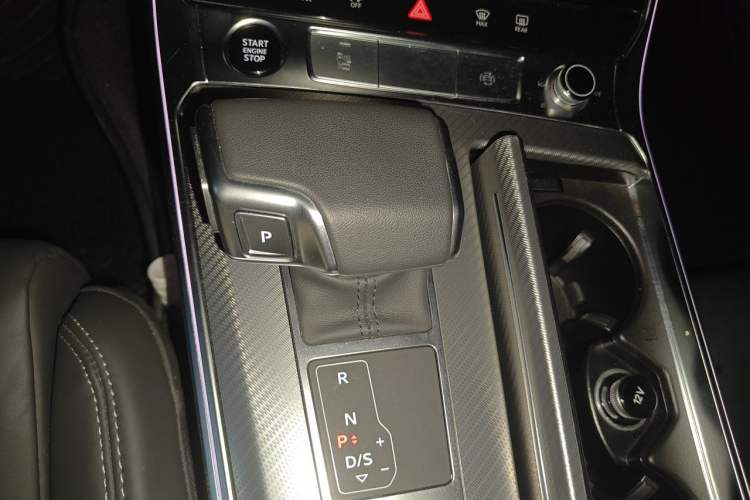 Used Audi A6L 2023 Revised 45 TFSI Prestige Dynamic Edition Gear Lever