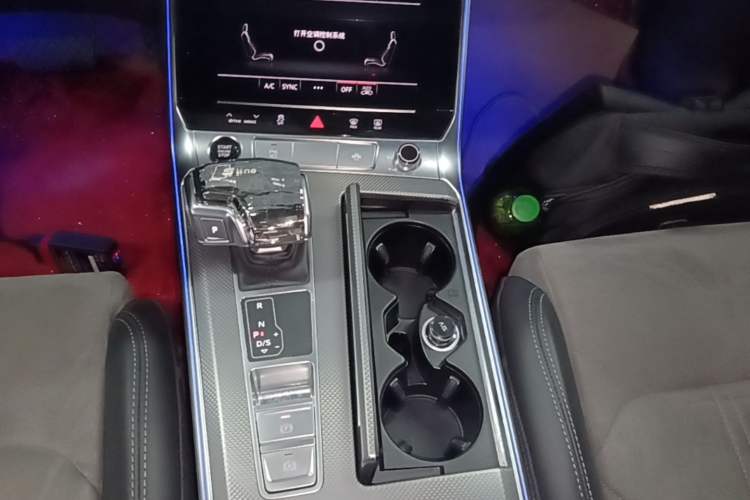Used Audi A6L 2023 Revised 45 TFSI Prestige Dynamic Edition Gear Lever