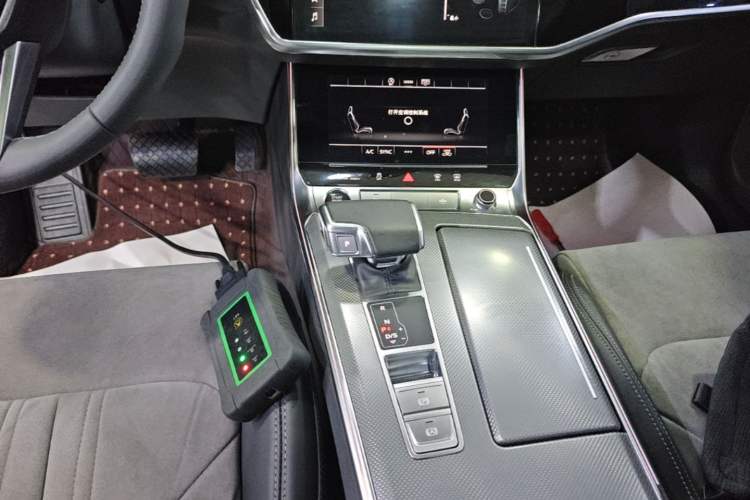 Used Audi A6L 2023 45 TFSI Prestige Dynamic Edition Gear Lever