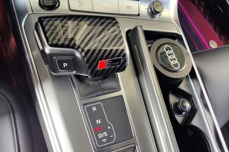 Used Audi A6L 2023 Revised 45 TFSI Prestige Elegant Edition Gear Lever