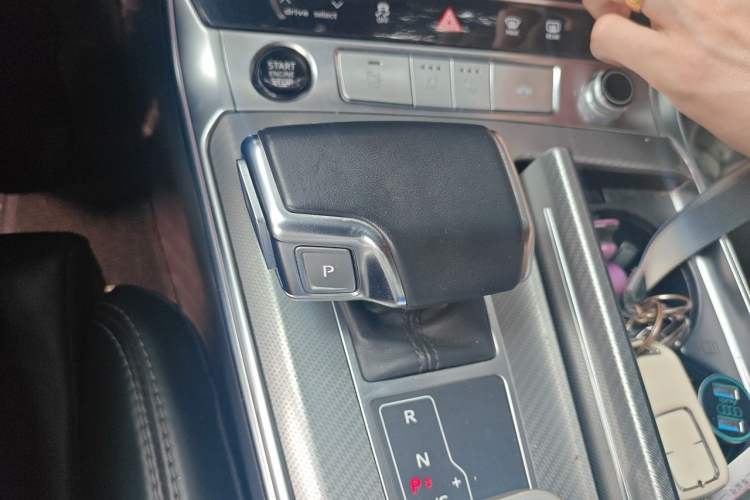 Used Audi A6L 2023 45 TFSI Prestige Elegant Edition Gear Lever