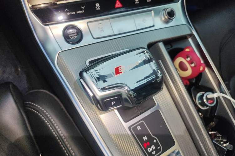 Used Audi A6L 2023 Revised 45 TFSI Prestige Dynamic Edition Gear Lever