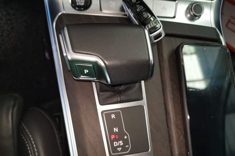 Used Audi A6L 2023 45 TFSI quattro Prestige Elegant Edition Gear Lever