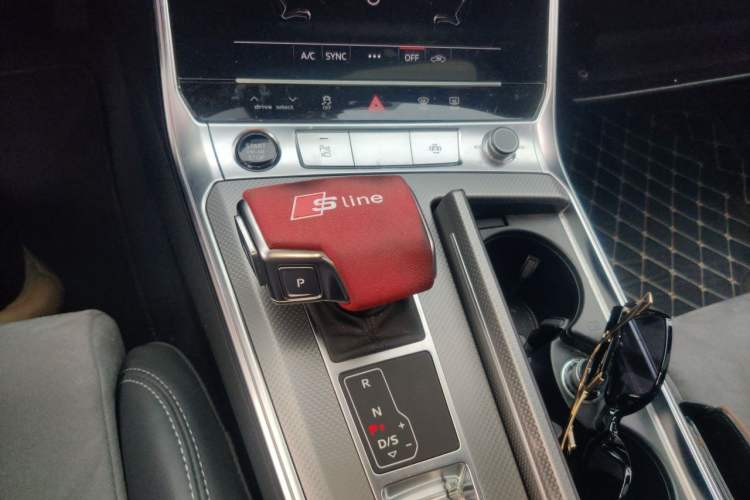 Used Audi A6L 2023 Revised 40 TFSI Luxury Dynamic Edition Gear Lever