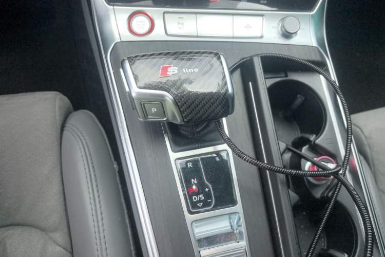Used Audi A6L 2023 Revised 45 TFSI Prestige Dynamic Edition Gear Lever