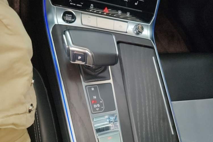 Used Audi A6L 2023 45 TFSI quattro Prestige Elegant Edition Gear Lever