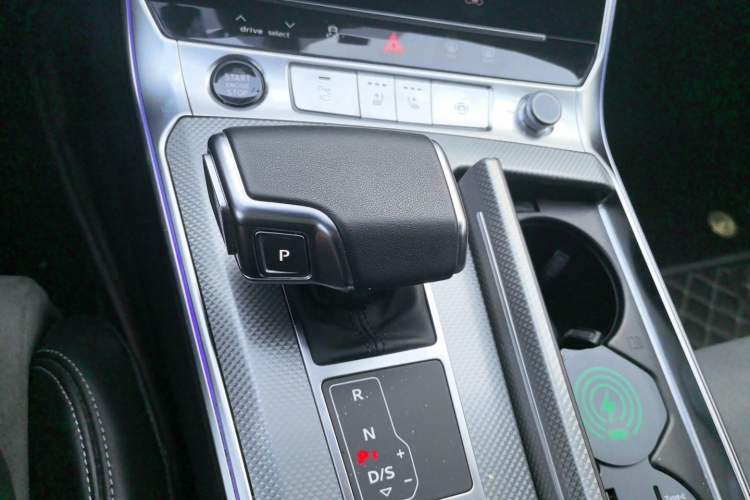 Used Audi A6L 2023 Revised 45 TFSI Prestige Dynamic Edition Gear Lever