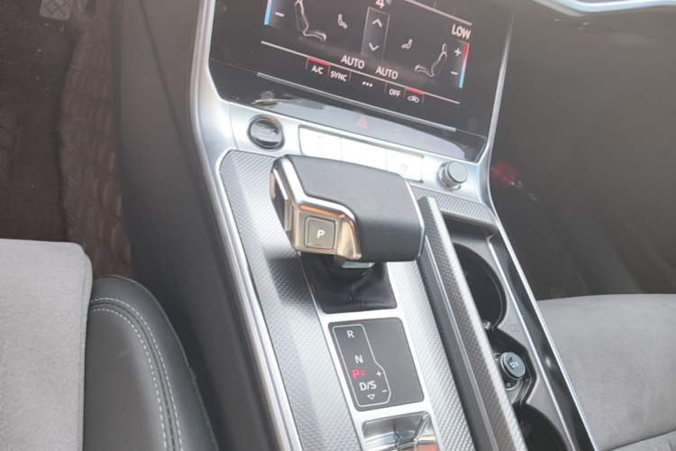 Used Audi A6L 2023 Revised 40 TFSI Luxury Dynamic Edition Gear Lever