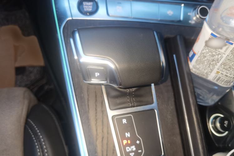 Used Audi A6L 2023 Revised Edition 45 TFSI quattro Prestige Dynamic Version Gear Lever