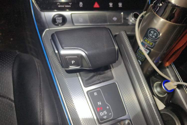 Used Audi A6L 2023 Revised 45 TFSI Prestige Dynamic Edition Gear Lever