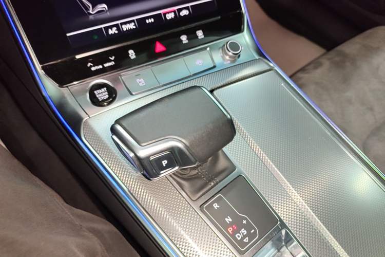 Used Audi A6L 2023 Revised 40 TFSI Luxury Dynamic Edition Gear Lever