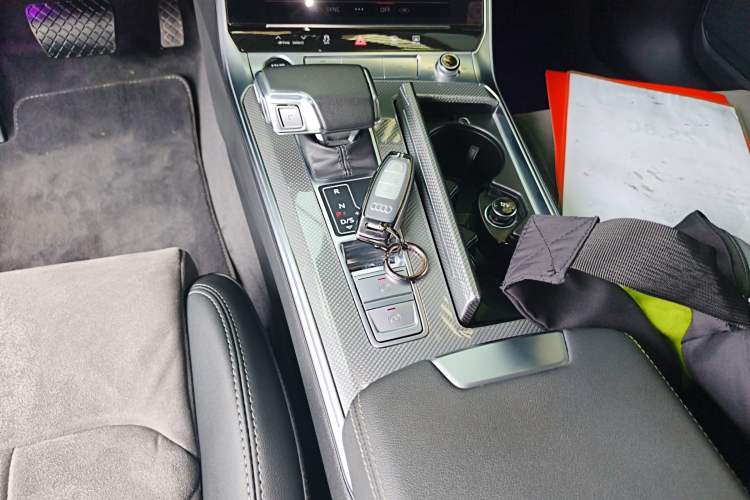 Used Audi A6L 2023 Revised 40 TFSI Luxury Dynamic Edition Gear Lever