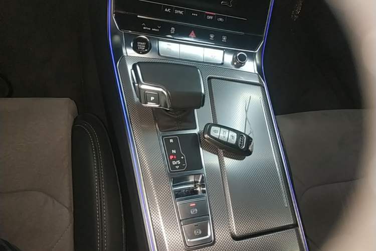 Used Audi A6L 2023 Revised 45 TFSI Prestige Dynamic Edition Gear Lever