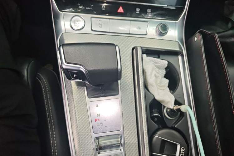 Used Audi A6L 2023 Revised 45 TFSI Prestige Dynamic Edition Gear Lever