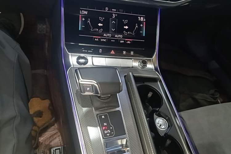 Used Audi A6L 2023 40 TFSI Luxury Dynamic Model Gear Lever