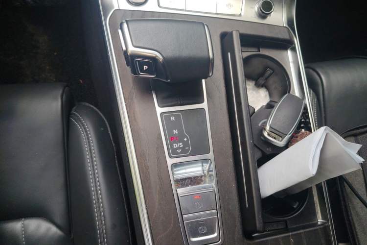 Used Audi A6L 2023 Revised 45 TFSI quattro Prestige Elegant Edition Gear Lever