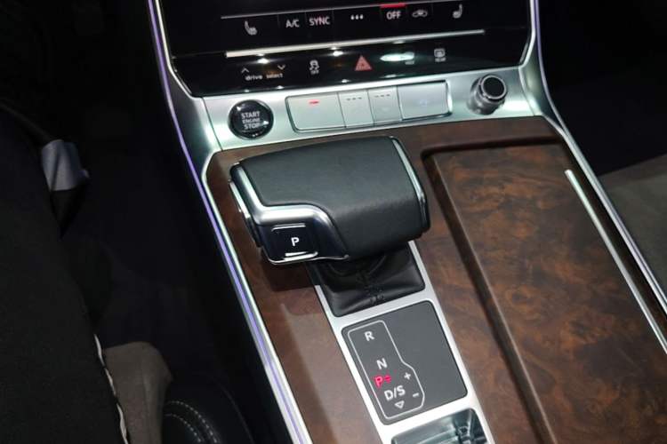 Used Audi A6L 2023 45 TFSI quattro Prestige Dynamic Edition Gear Lever