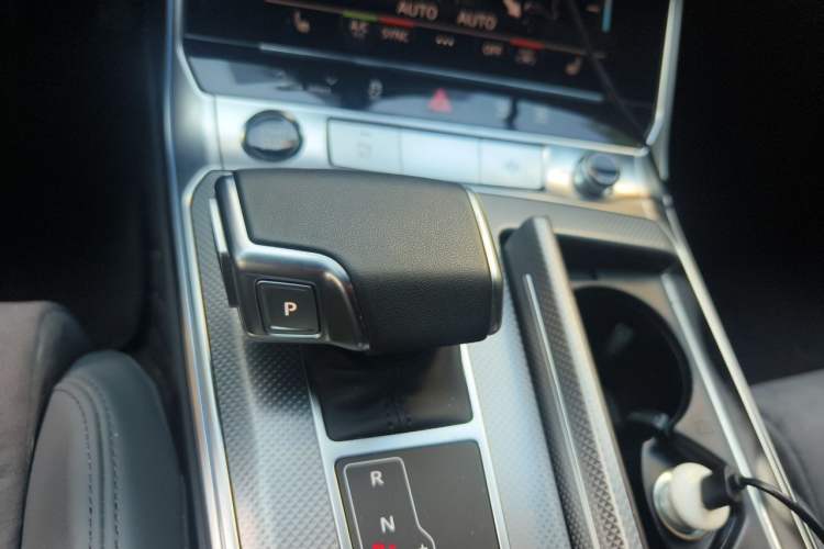 Used Audi A6L 2023 45 TFSI Prestige Elegant Edition Gear Lever