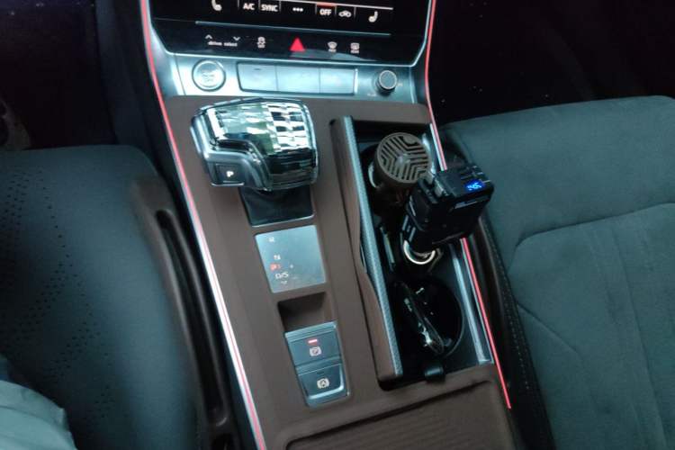 Used Audi A6L 2023 40 TFSI Luxury Dynamic Model Gear Lever