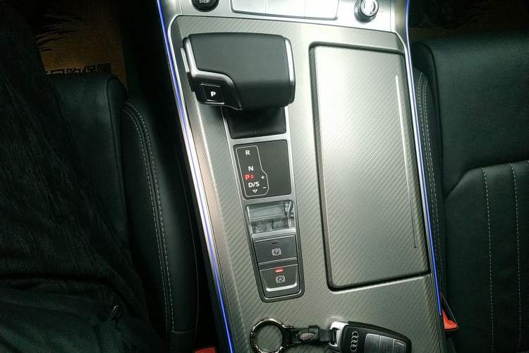 Used Audi A6L 2023 40 TFSI Luxury Prestige Edition Gear Lever