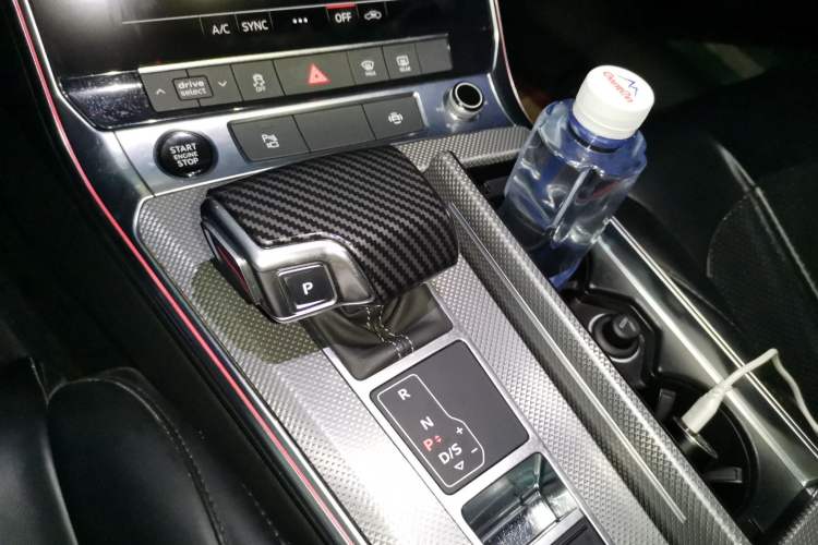 Used Audi A6L 2023 40 TFSI Luxury Dynamic Model Gear Lever