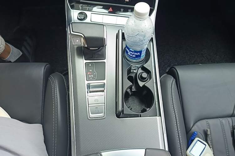 Used Audi A6L 2023 45 TFSI Prestige Dynamic Edition Gear Lever