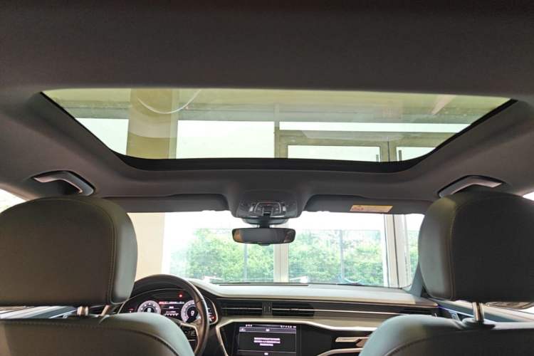 Used Audi A6L 2023 40 TFSI Luxury Dynamic Model Headliner