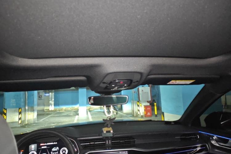 Used Audi A6L 2023 40 TFSI Luxury Dynamic Model Headliner