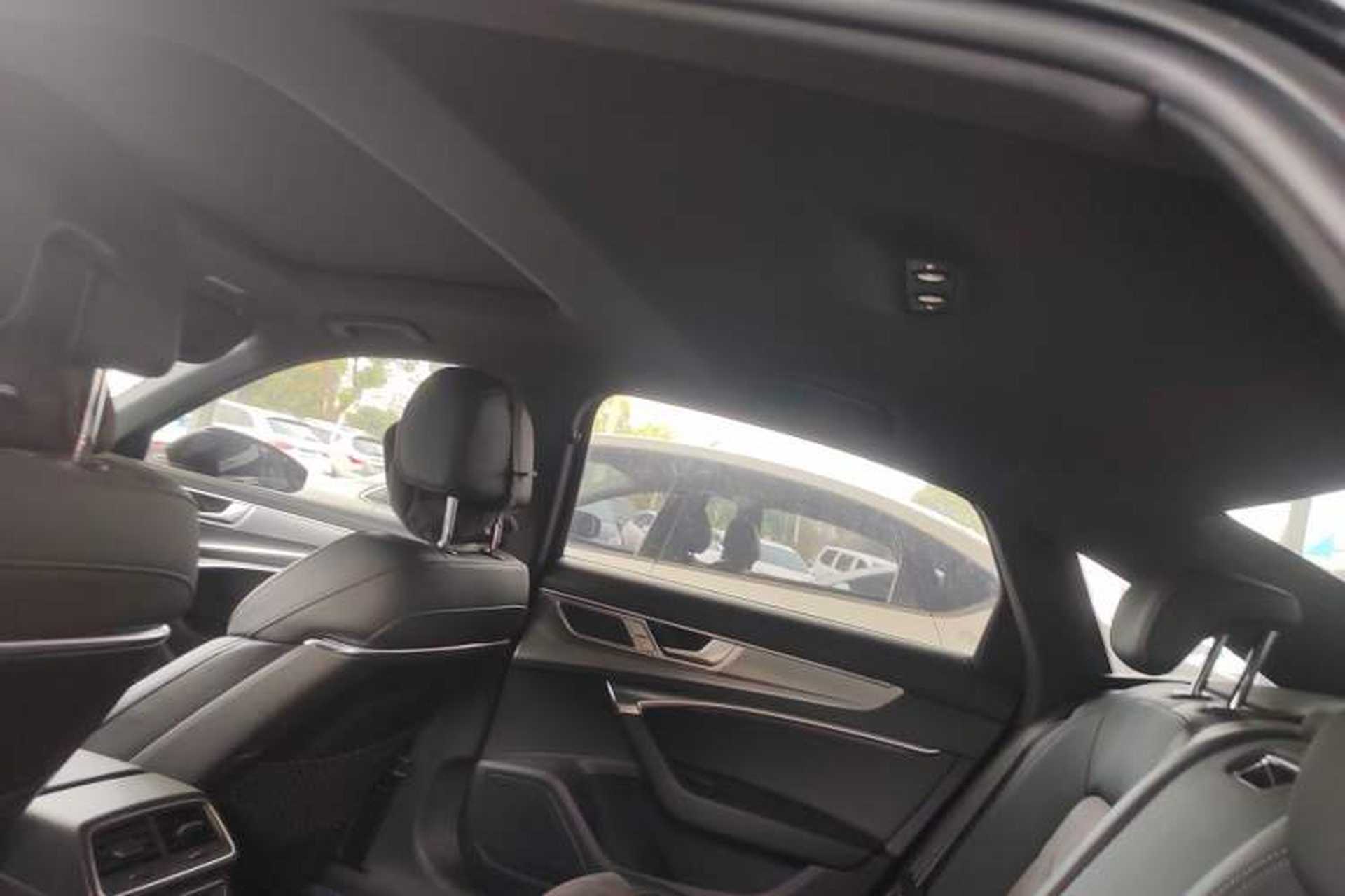 Used Audi A6L 2023 40 TFSI Luxury Dynamic Model Headliner