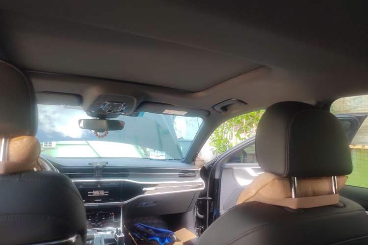 Used Audi A6L 2023 40 TFSI Luxury Dynamic Model Headliner