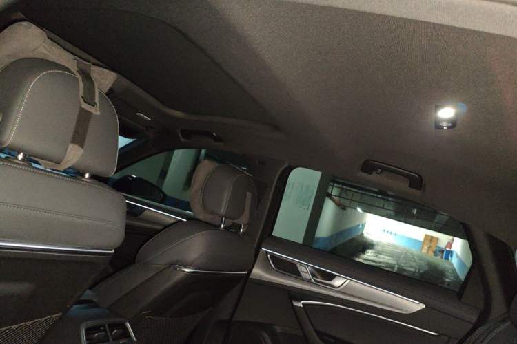 Used Audi A6L 2023 40 TFSI Luxury Dynamic Model Headliner
