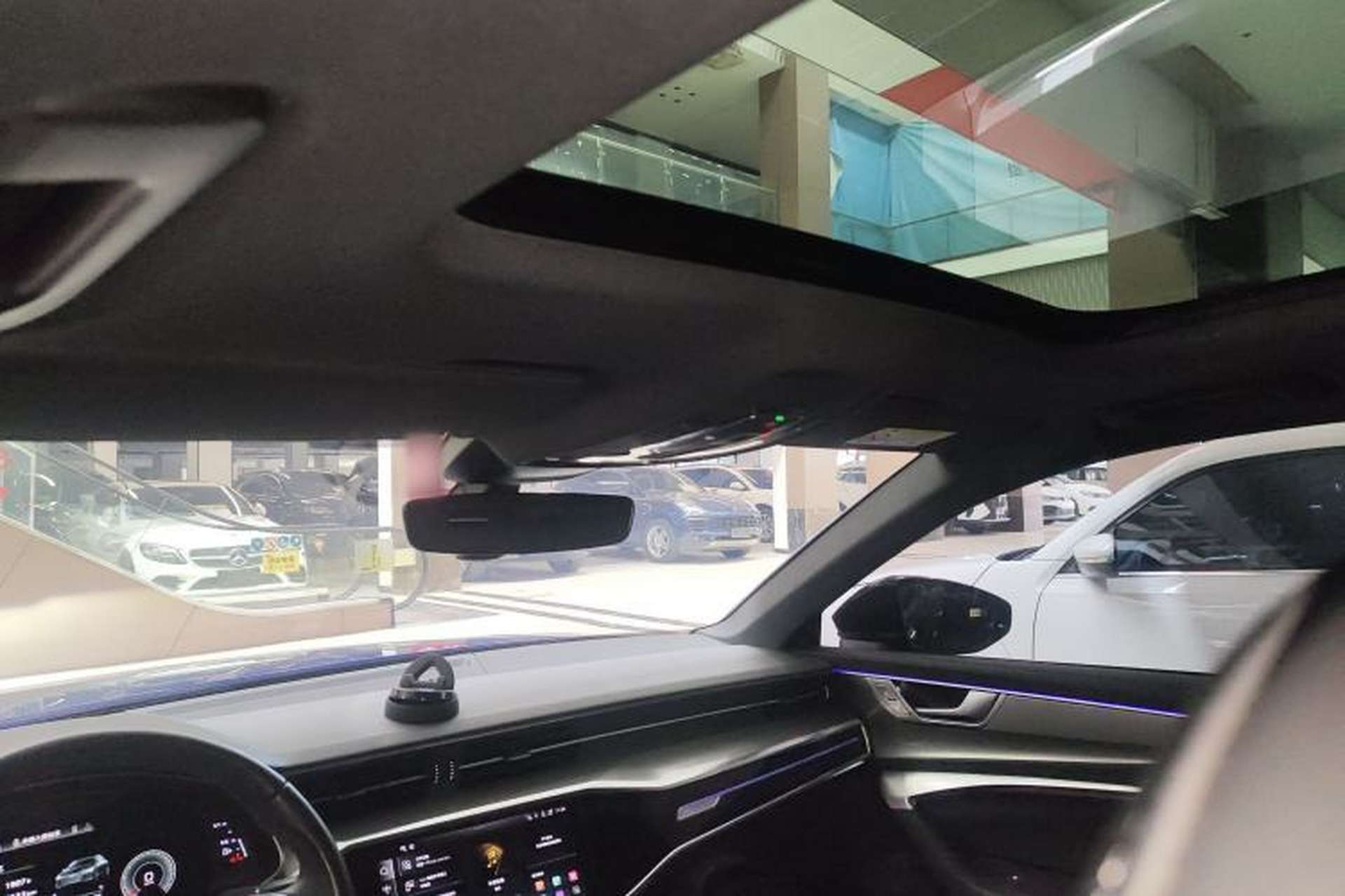 Used Audi A6L 2023 40 TFSI Luxury Dynamic Model Headliner