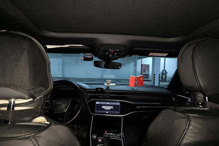 Used Audi A6L 2023 40 TFSI Luxury Dynamic Model Headliner