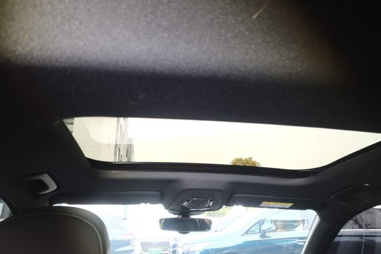 Used Audi A6L 2023 40 TFSI Luxury Dynamic Model Headliner