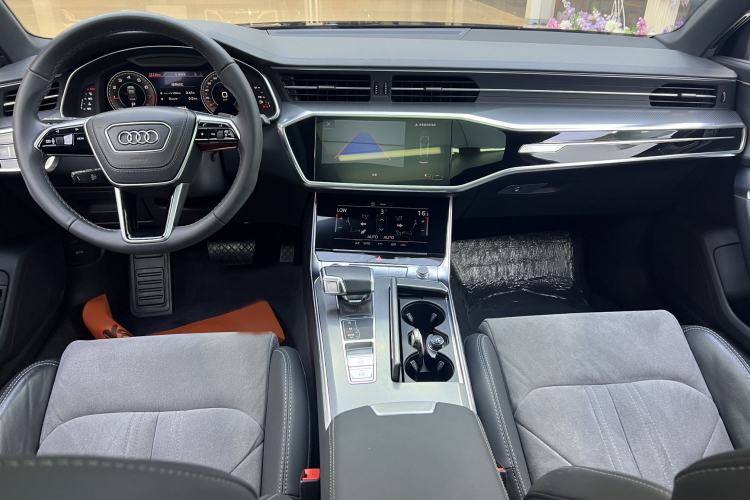Used Audi A6L 2023 40 TFSI Luxury Dynamic Model Interior 1