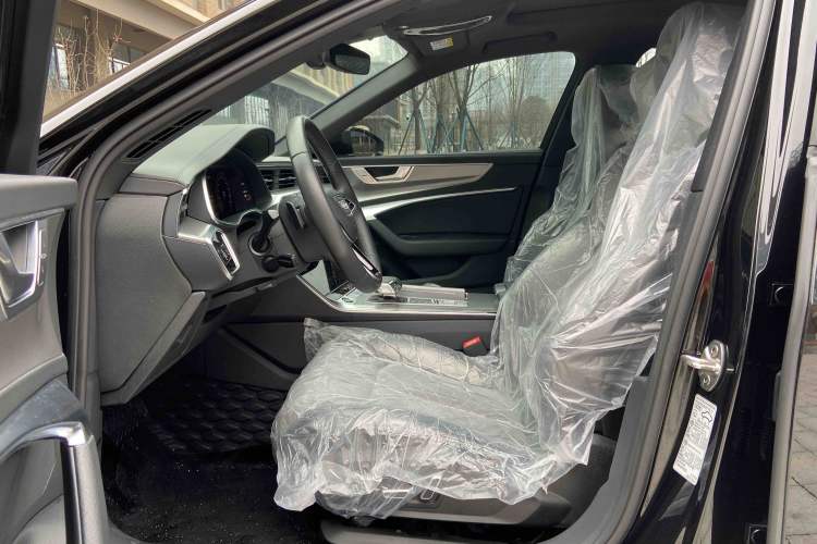 Used Audi A6L 2023 Revised 45 TFSI Prestige Dynamic Edition Interior 1