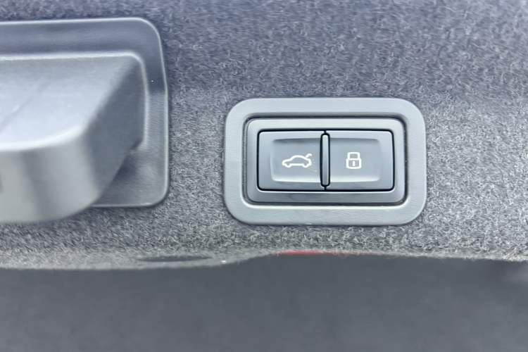 Used Audi A6L 2023 Revised 45 TFSI Prestige Elegant Edition Interior 1