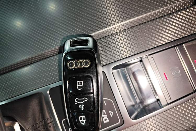 Used Audi A6L 2023 40 TFSI Luxury Dynamic Model Interior 1