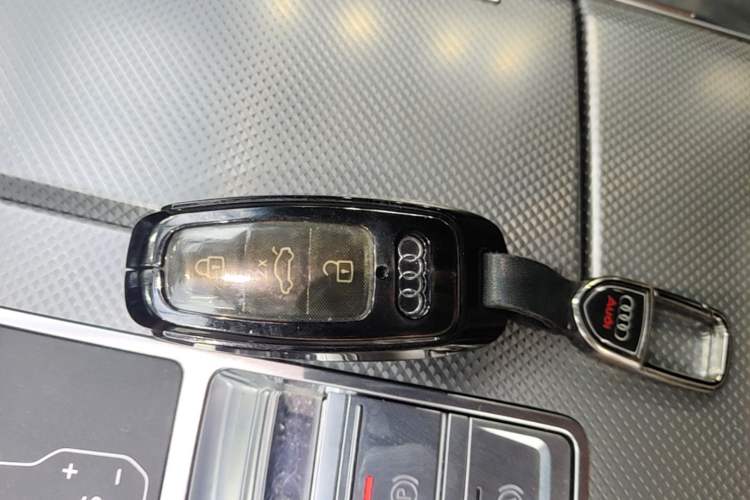 Used Audi A6L 2023 Revised 40 TFSI Luxury Dynamic Edition Interior 1