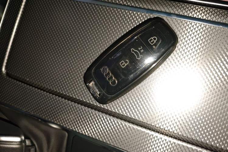 Used Audi A6L 2023 Revised 40 TFSI Luxury Dynamic Edition Interior 1