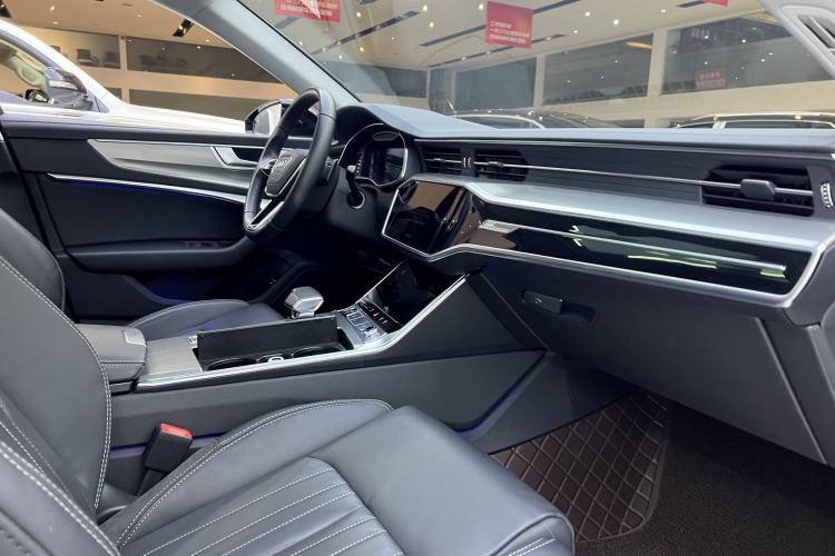 Used Audi A6L 2023 Revised 45 TFSI Prestige Elegant Edition Interior 10