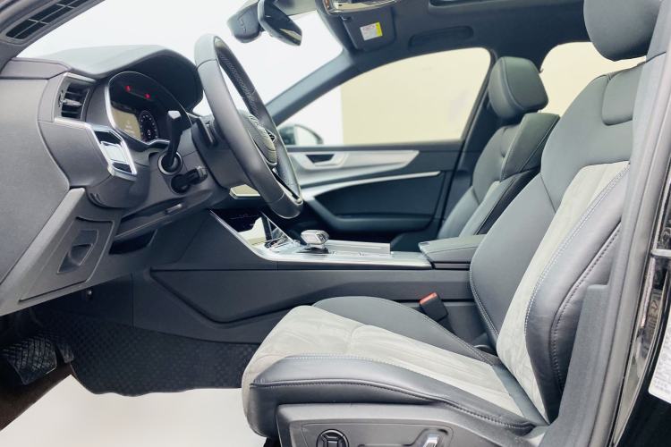 Used Audi A6L 2023 Revised 40 TFSI Luxury Dynamic Edition Interior 2
